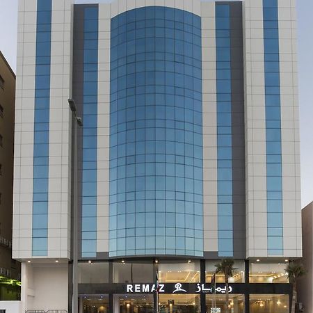 Remaz Suites Hotel Jubail Bagian luar foto