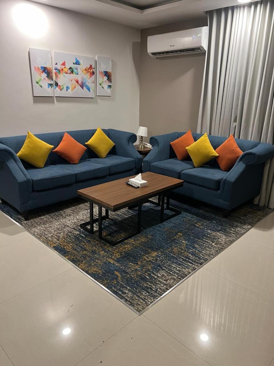 Remaz Suites Hotel Jubail Bagian luar foto