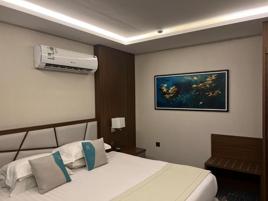 Remaz Suites Hotel Jubail Bagian luar foto