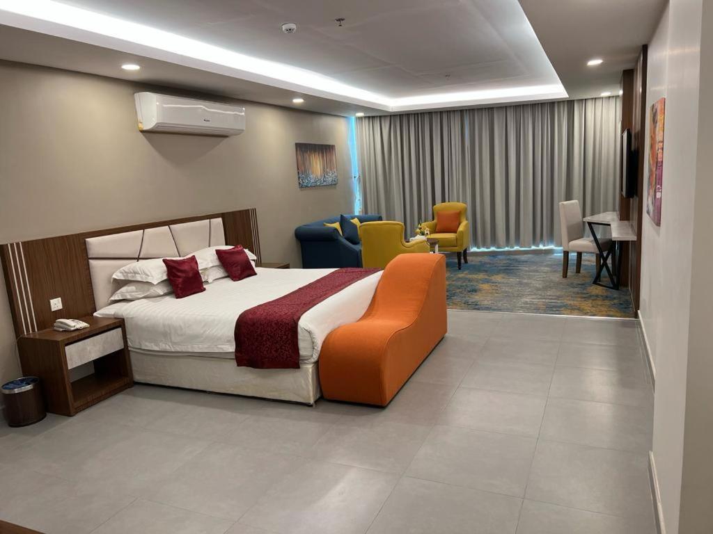 Remaz Suites Hotel Jubail Bagian luar foto
