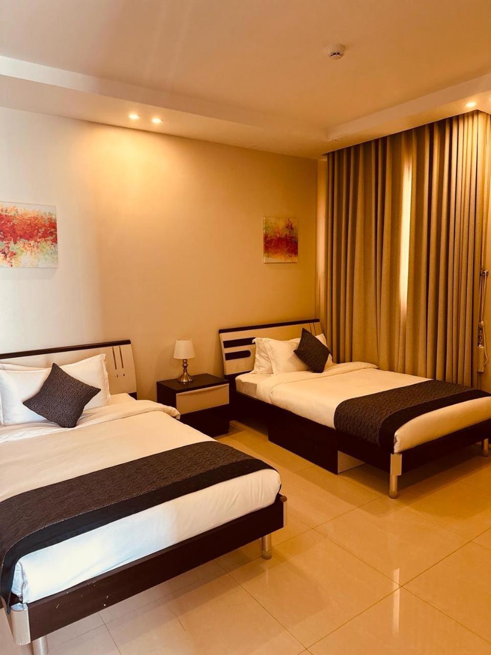 Remaz Suites Hotel Jubail Bagian luar foto