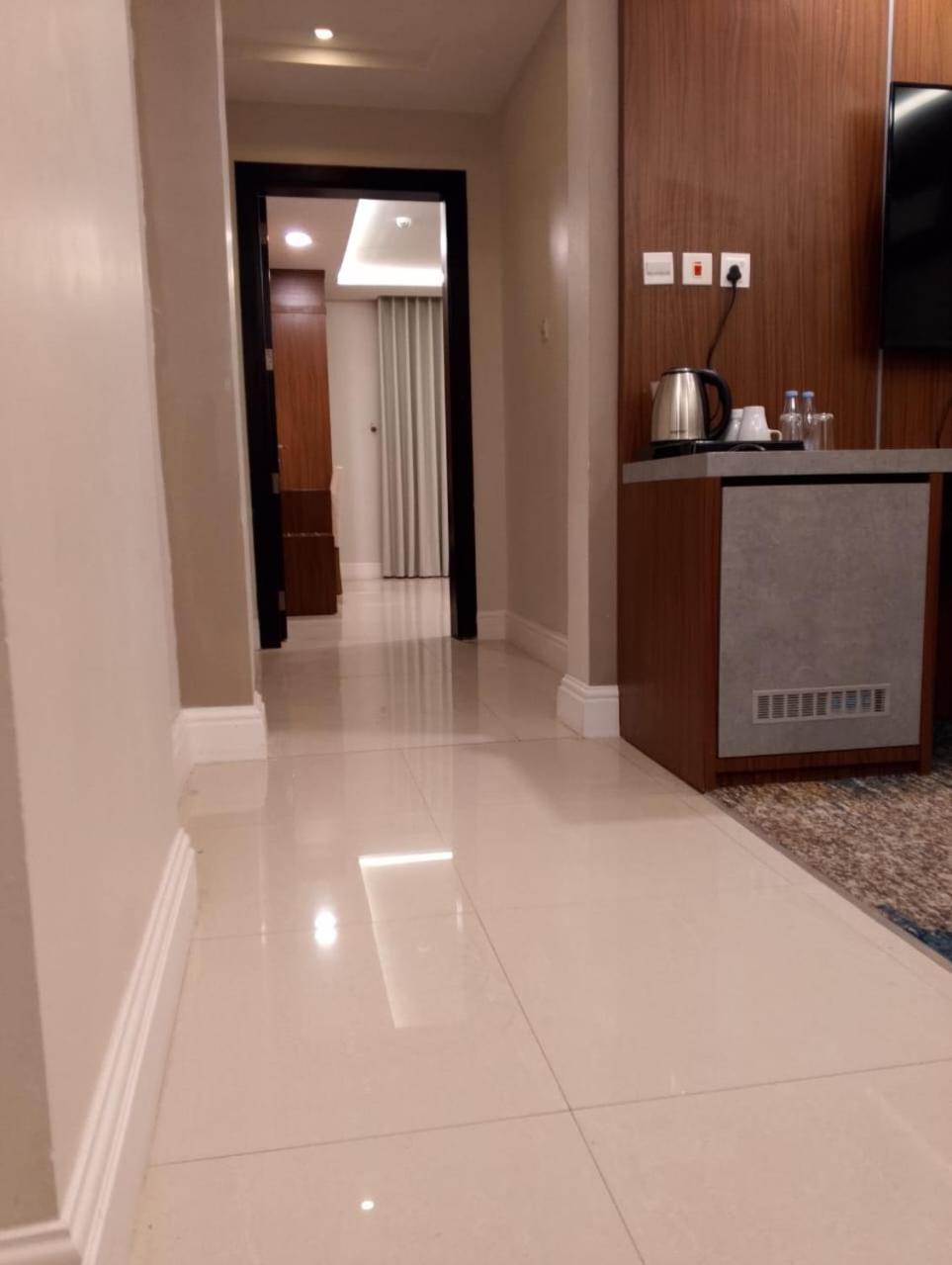 Remaz Suites Hotel Jubail Bagian luar foto