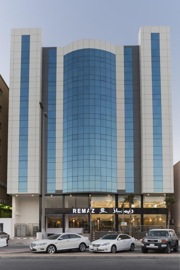 Remaz Suites Hotel Jubail Bagian luar foto